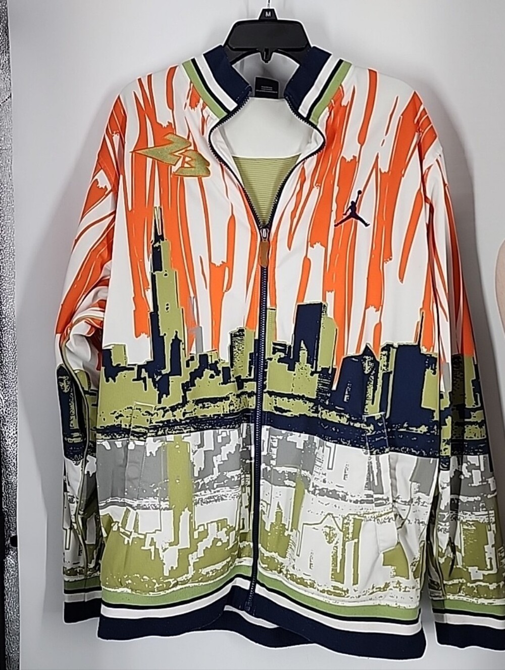 Jordan  RN#56323  CA#05553 Jacket/ Front Zipper • Size 3XL Chicago Skyline
